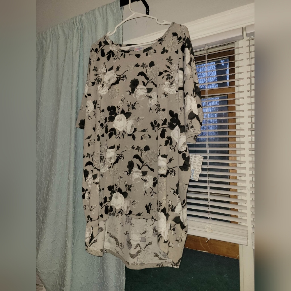 Lularoe Irma Tunic, NWT, XL